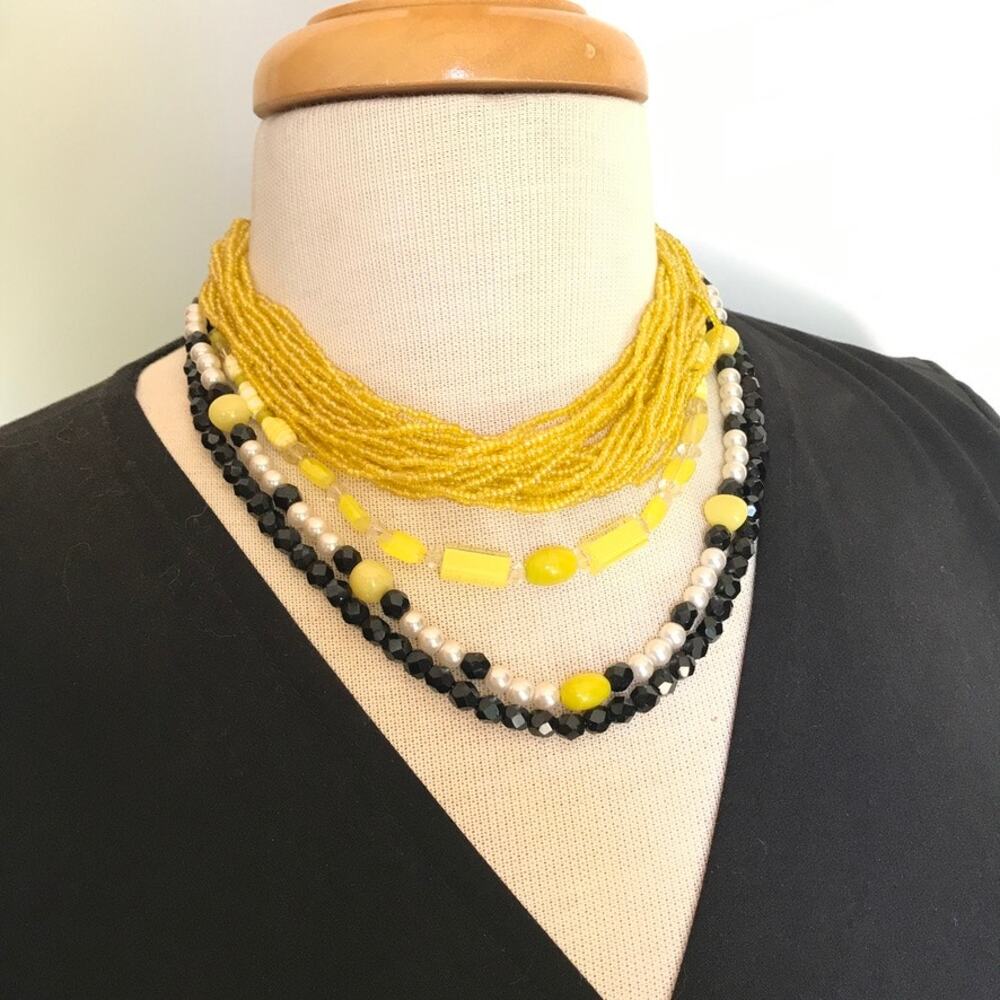 Vintage Multi-layer Yellow Black White Necklace with Starburst Hidden Box Clasp